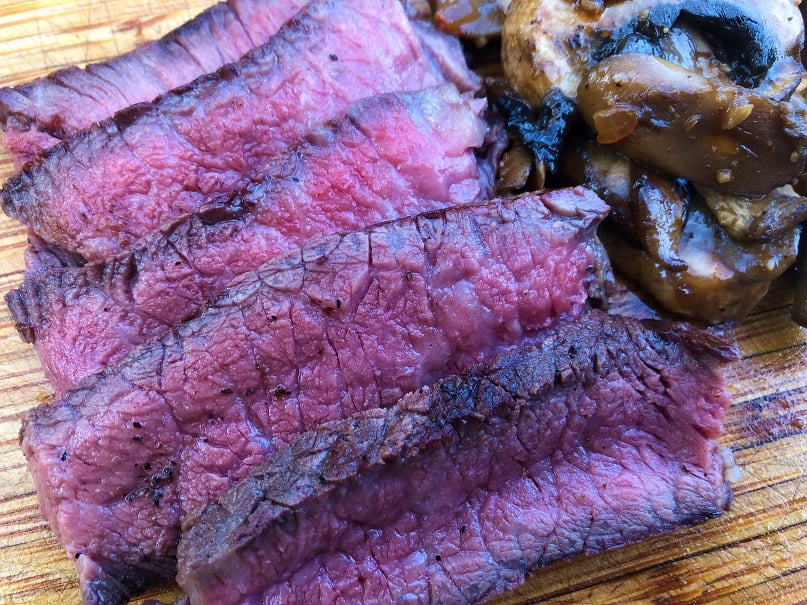 Detailed Image of Sliced Tom and Jerry Steak